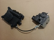 Zamek klapy bagażnika z dociągiem HYUNDAI SANTA FE 4 lift 2023