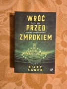 Riley Sager Wróć przed północą 