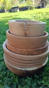 Misy ręcznie toczone z drewna. Rękodzieło 