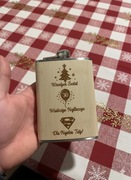 Piersiówka z grawerem na prezent