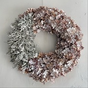 Wianek na drzwi naturalny suszony hortensje 40 cm