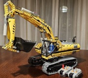 Lego Technic 8043 Zdalnie sterowana koparka
