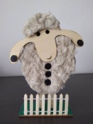 Wielkanoc dekoracja baranek na podstawce