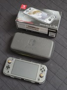 Nintendo Switch Lite + etui + FIFA 20