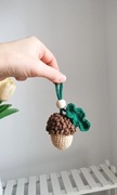 Żołądź na szydełku, zawieszka handmade