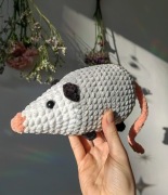 Pluszowy opos na szydełku