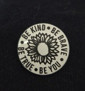 Przypinka pin button be kind