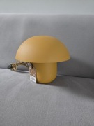 Nowa lampa stołowa grzybek kolor musztardowy 