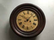 Stary, drewniany wiszący zegar firmy Junghans