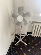 wentylator używany do biura, domu