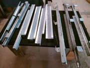 Prowadnice do stołu 