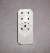 Rozgałęźnik elektryczny potrójny Ospel – Biały, z Uziemieniem