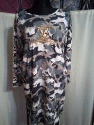 Świetna sukienka moro z lampasem z kieszeniami 