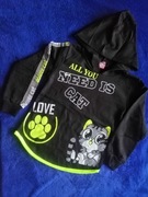 Czarna bluza z kapturem kotek 110 