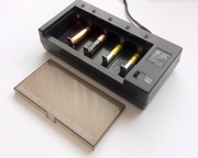 Ładowarka MW398 Ni-Cd na 5 baterii AA, C, D 