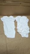 zestaw białych body niemowlęcych 8szt. Rozm.0-3M