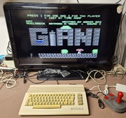 Commodore C64 z zasilaczem 