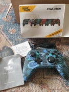 Bezprzewodowy pad do gier 