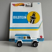 Hot Wheels Premium 1:64 LAND ROVER DEFENDER 110 HARD TOP - LUZ