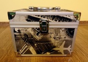 Kuferek kosmetyczny z lusterkiem