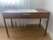 Eleganckie biurko hiszpańskiej marki Angel Cerda