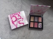 Paleta 6 cieni do powiek Rosey days Avon 