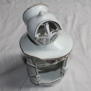 WYKONANY RĘCZNIE STYLIZOWANY DOMEK DO AKWARIUM LATA 90.