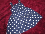 Śliczna sukienka w kropki roz. 116 