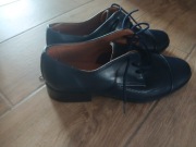 Sprzedam trzewiki eleganckie dla chłopca