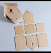 Drewniana budka dla ptaków zestaw do samodzielnego montażu (DIY)