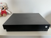 Xbox One X 1TB z Padem