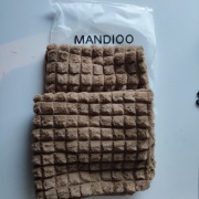 Dwie poszewki na poduszkę 65x 65 z pluszu