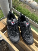 Czarne buty sportowe Fila – rozmiar 44