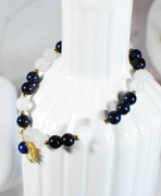 Bransoletki z kamieni naturalnych noc kairu i jadeit z zawieszką