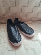 Czarne półbuty 38 buty mokasyny