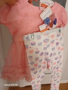 Bluzka błyszcząca ze spodenkami i spinkami zestaw komplet nowy 104