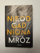 Nieodgadniona Remigiusz Mróz