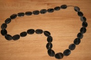 SOLAR czarny naszyjnik korale