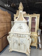 Barek Silik z zegarem w kształcie kominka 