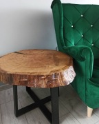 Stolik z plastra drewna dębu