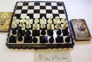 szachy magnetyczne kompletne z pudełkiem