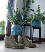 Sneakersy Carinii khaki rozm. 40