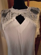 Biała ślubna sukienka z koronką r. L/XL