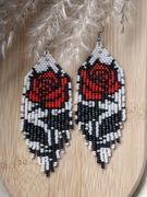 Kolczyki z japońskich koralików.