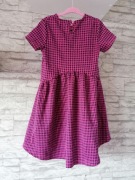 Różowa sukienka 110