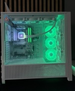Komputer Gamingowy Ryzen 5 9600x 32GB DDR5 1TB SSD AIO Win 11 (BEZ KARTY)
