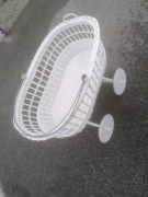 wózek dla małego dziecka niemowlaka z wikliny kosz Mojżesza biały kołyska