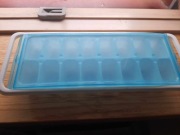 Forma na lód w kostkach zamykana  G105