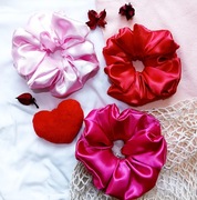 Zestaw scrunchies “Love” L