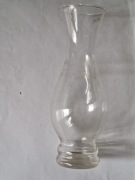 Szklany Wazon Dekoracyjny – Wysokość 18 cm